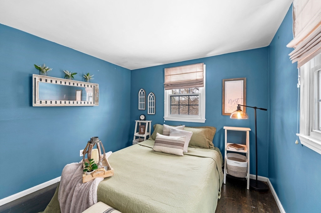 54 Methuen Road Dracut, MA 01826 - Photo 20 of 41