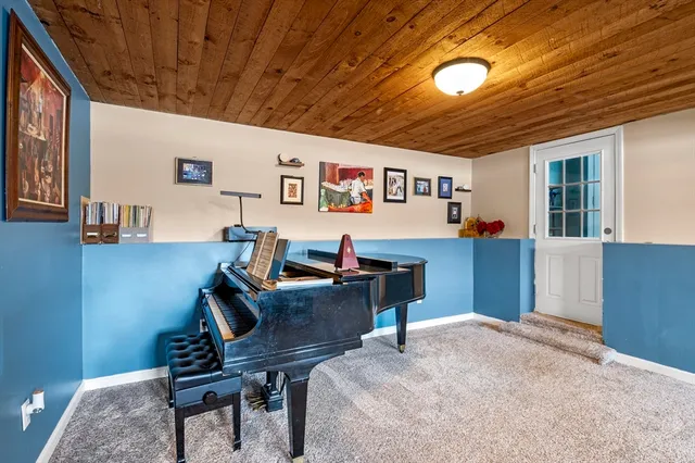 $649,900 | 54 Methuen Road, Dracut, MA 01826