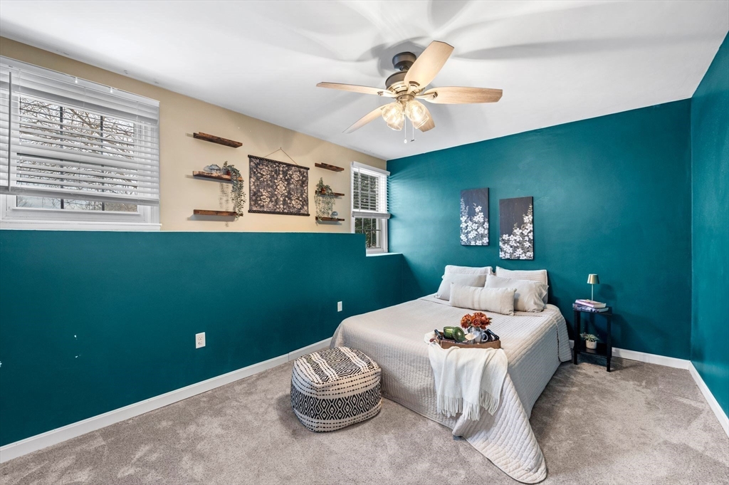 54 Methuen Road Dracut, MA 01826 - Photo 29 of 41