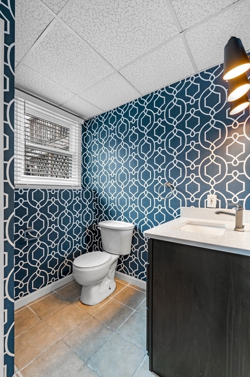 54 Methuen Road Dracut, MA 01826 - Photo 32 of 41