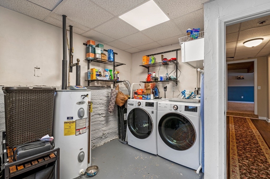 54 Methuen Road Dracut, MA 01826 - Photo 33 of 41