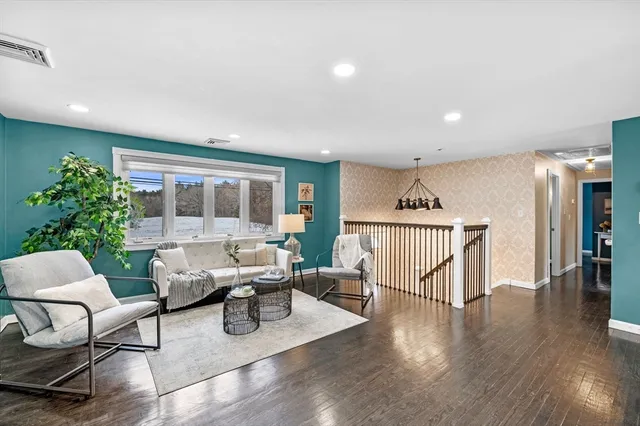 $649,900 | 54 Methuen Road, Dracut, MA 01826