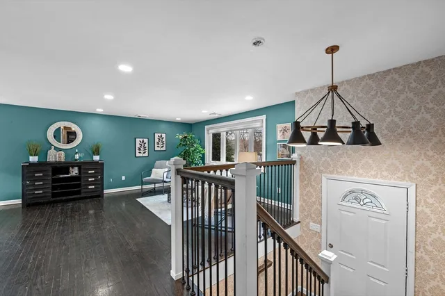 $649,900 | 54 Methuen Road, Dracut, MA 01826