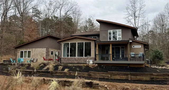 $639,900 | 111 North Hogan Drive, Westminster, SC 29693