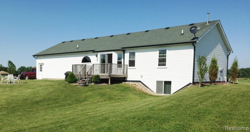 3527 Reliford Road Emmett, MI 48022 - Photo 5 of 22 IMG_0678.jpg