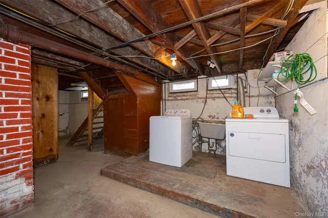 $365,000 | 118 East Cedar Street, Poughkeepsie, NY 12601