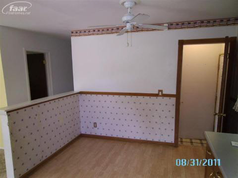 1110 Stocker Avenue Flint, MI 48503 - Photo 2 of 8 20111154-1.JPG