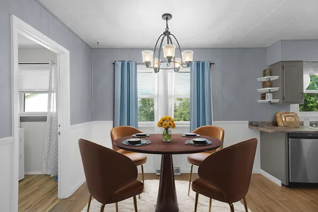 $269,900 | 295 8th Street Northeast, Cedar Springs, MI 49319