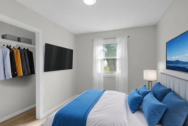 $269,900 | 295 8th Street Northeast, Cedar Springs, MI 49319