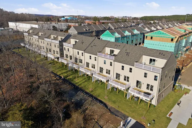 $4,000 | 1017 Venifena Terrace Southeast, Leesburg, VA 20175