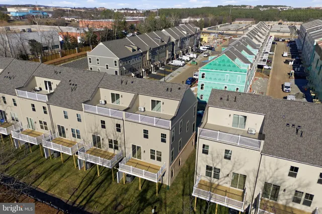 $4,000 | 1017 Venifena Terrace Southeast, Leesburg, VA 20175