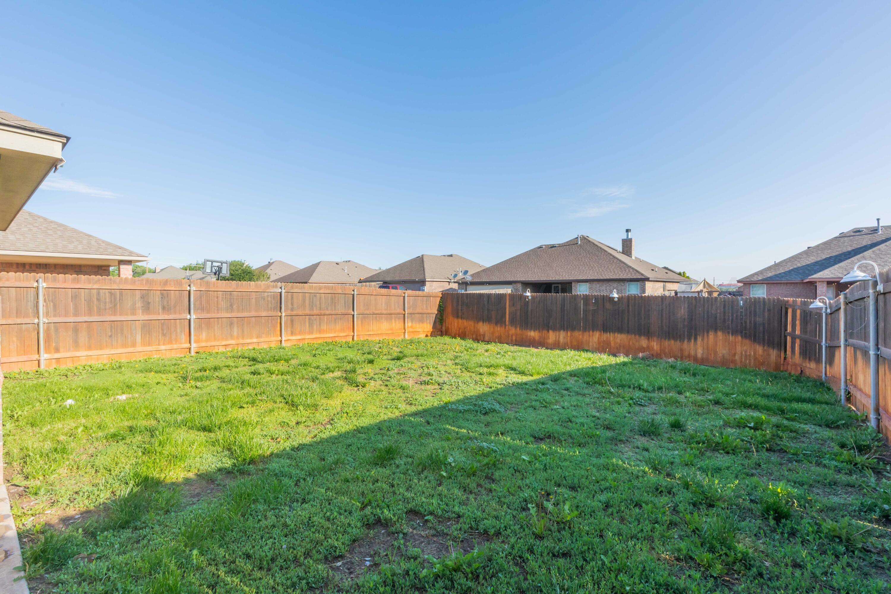 3904 Arden Road Amarillo, TX 79118 - Photo 44 of 45 a view of a back yard