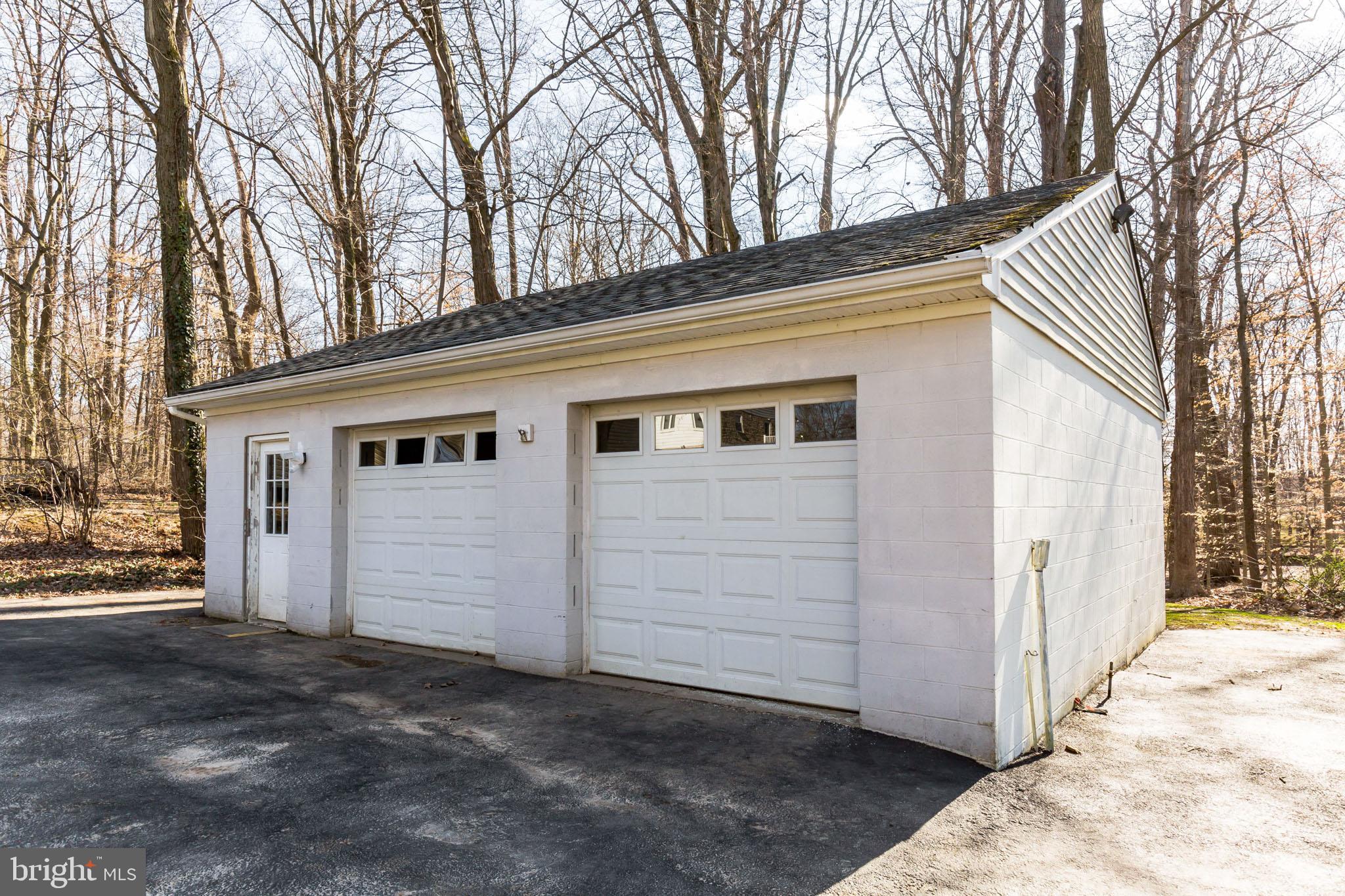 5570 Chelsea Road Aston, PA 19014 - Photo 34 of 42 Oversized Detached Garage