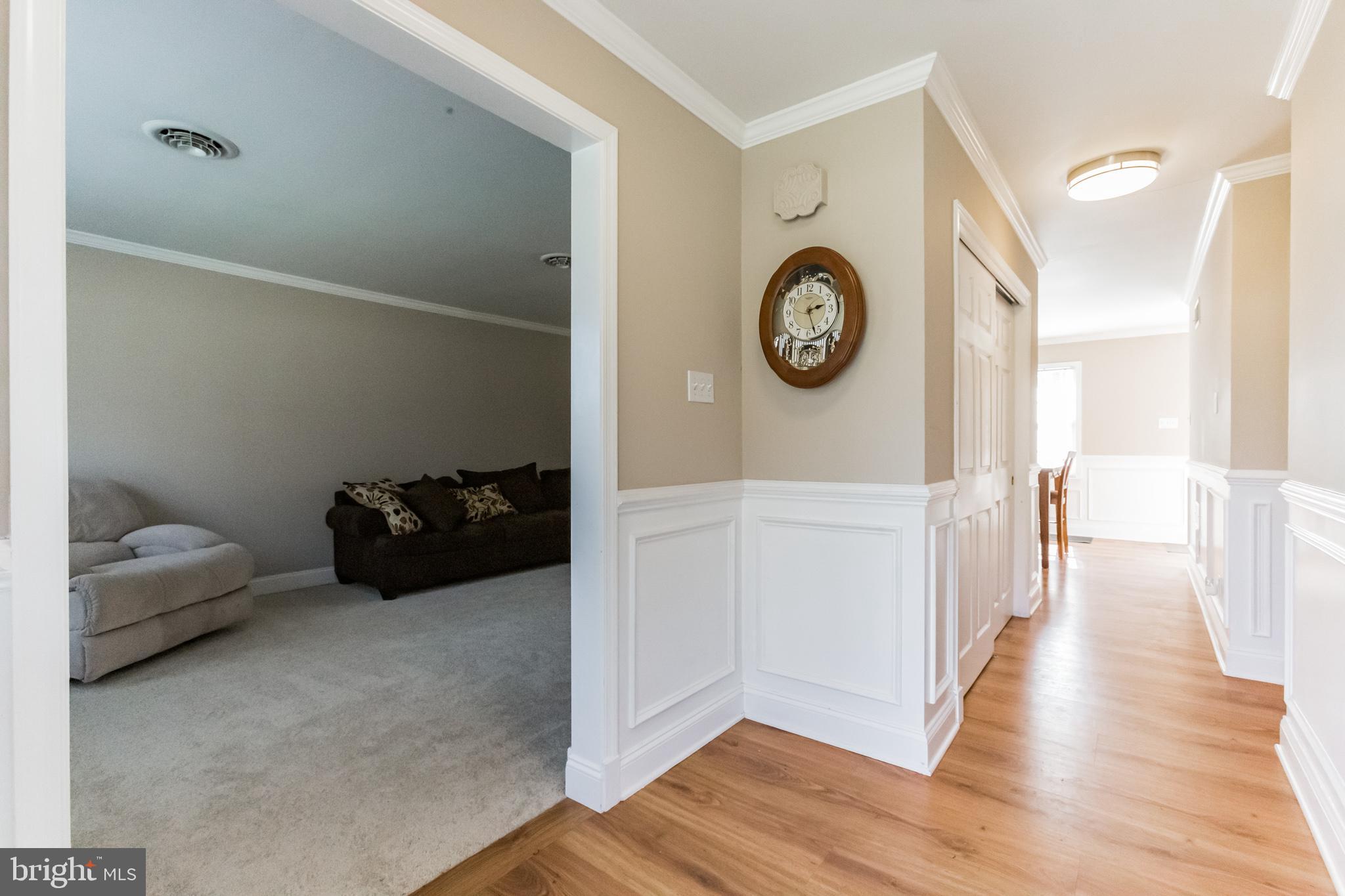 5570 Chelsea Road Aston, PA 19014 - Photo 6 of 42 Foyer area