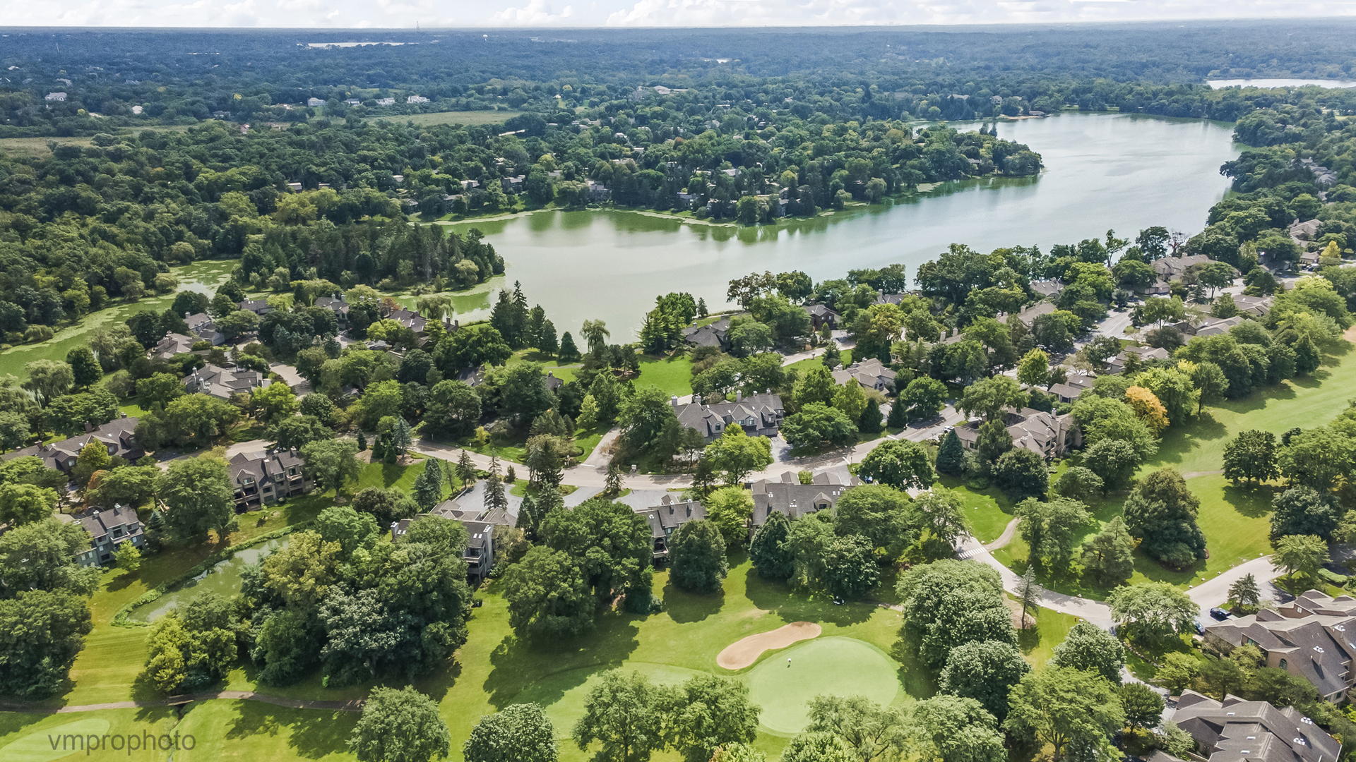 900 Shoreline Road Lake Barrington, IL 60010 - Photo 39 of 43 Gallery Image 39