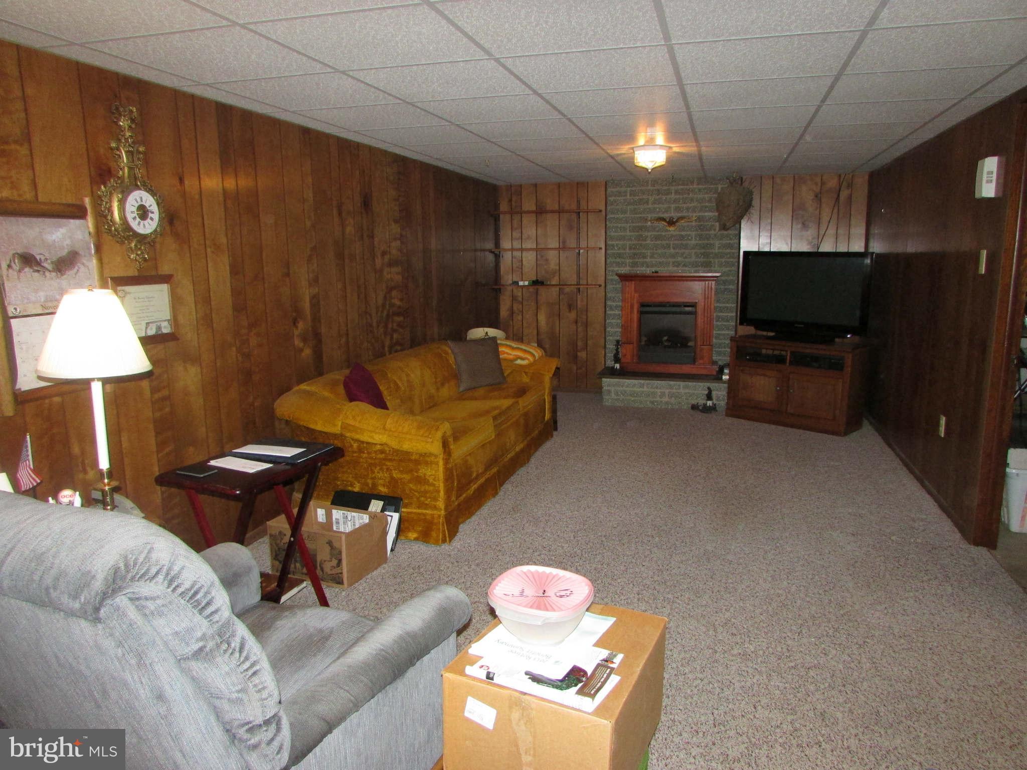 3652 Lander Road Jefferson, MD 21755 - Photo 24 of 26 Family Room