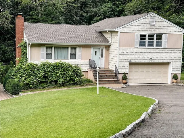 $4,600 | 317 Weeping Willow Lane, Fairfield, CT 06825