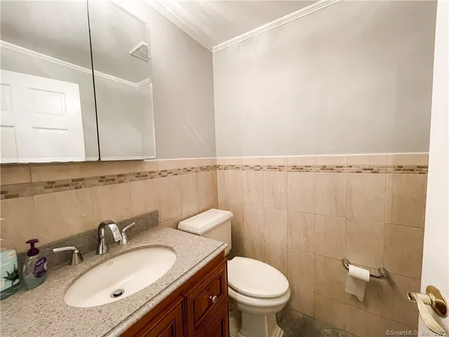 $4,600 | 317 Weeping Willow Lane, Fairfield, CT 06825