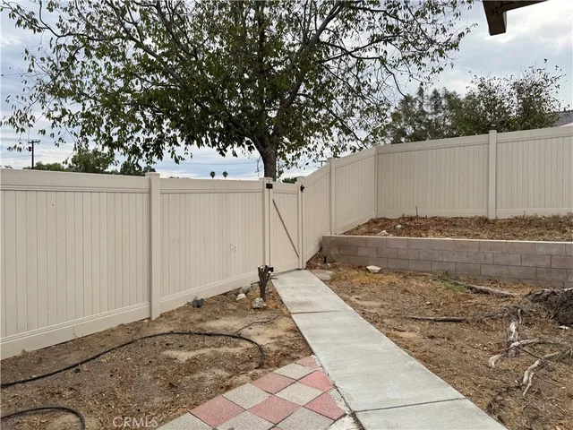 $2,600 | 1102 Clark Street, Riverside, CA 92501