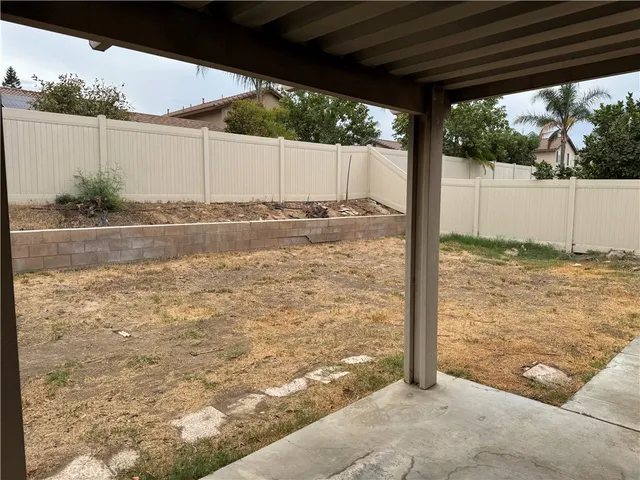 $2,600 | 1102 Clark Street, Riverside, CA 92501