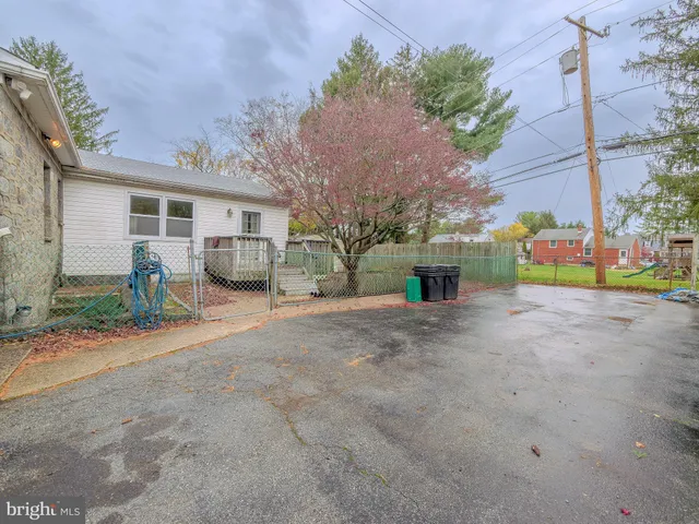 $334,900 | 328 Hillside Avenue, Brookhaven, PA 19015