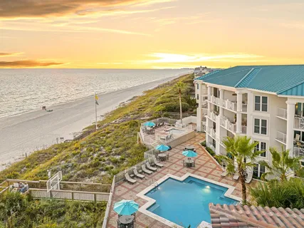 a view of a back yard of the house