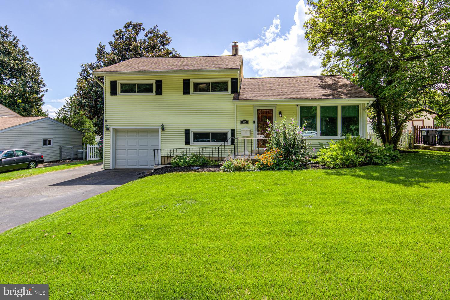 513 Darley Road, Claymont, DE 19703 Compass