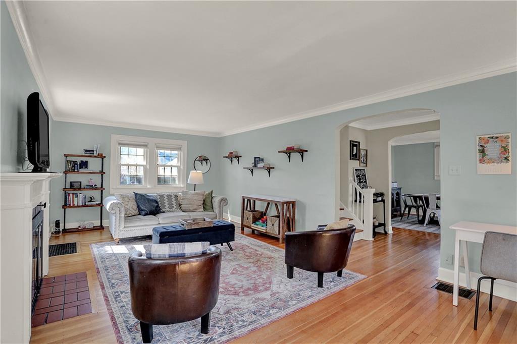 211 Berkley Road Indianapolis, IN 46208 - Photo 7 of 31 Gallery Image 7