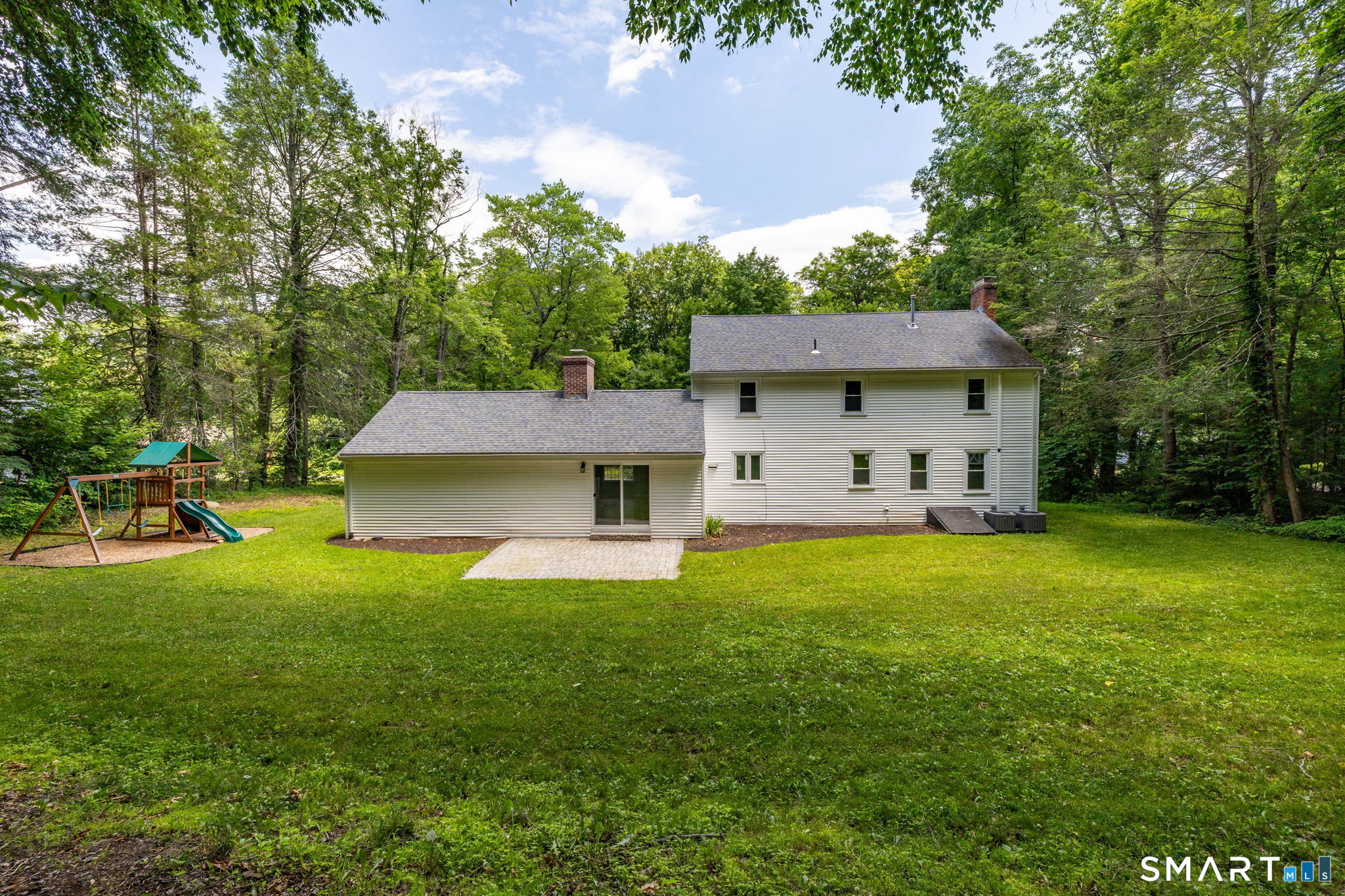 47 Paper Chase Trail Avon, CT 06001 - Photo 3 of 26