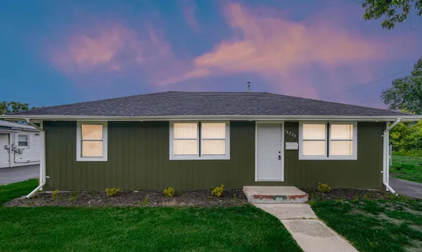 $210,900 | 14220 Marshfield Avenue, Dixmoor, IL 60426