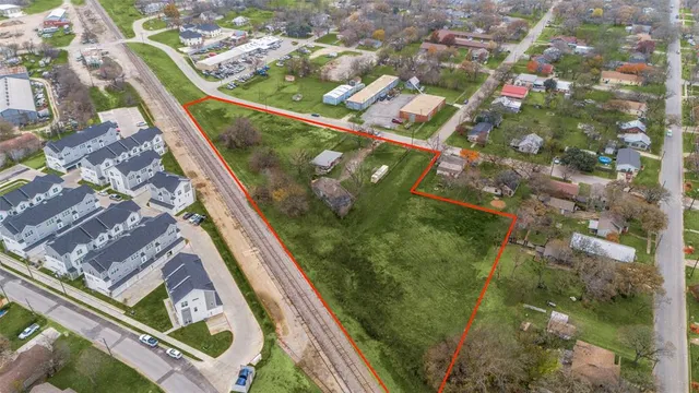 $699,000 | 715 North Paddock Avenue, Stephenville, TX 76401