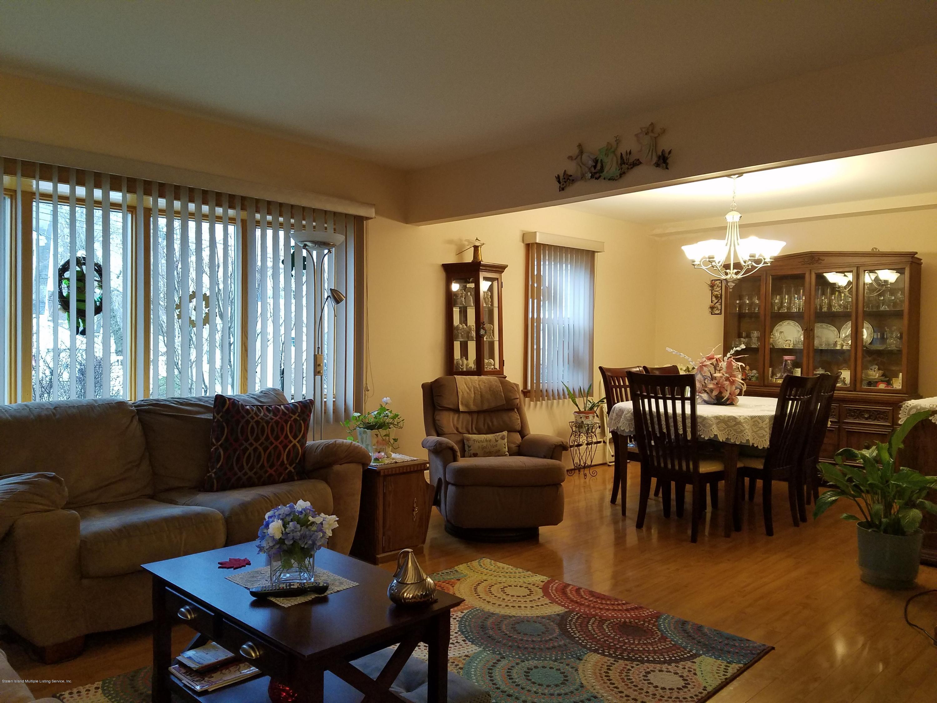 125 Ridgecrest Avenue Staten Island, NY 10312 - Photo 2 of 22 1st.floor apartment dining room