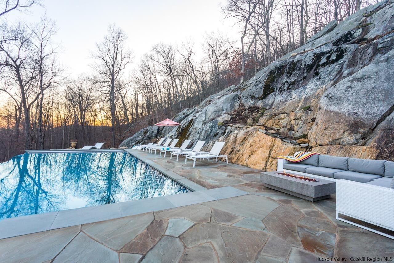 21 Red Oak Lane Garrison, NY 10524 - Photo 4 of 35 a view of outdoor space and seating