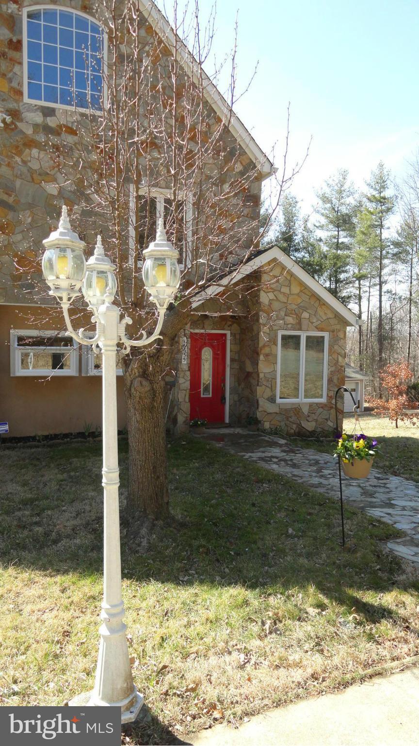 16335 Hamilton Station Road Waterford, VA 20197 - Photo 23 of 30 Exterior (Front)