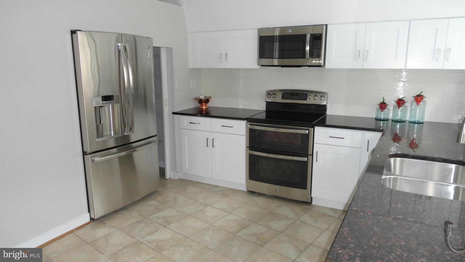 16335 Hamilton Station Road Waterford, VA 20197 - Photo 4 of 30 Kitchen
