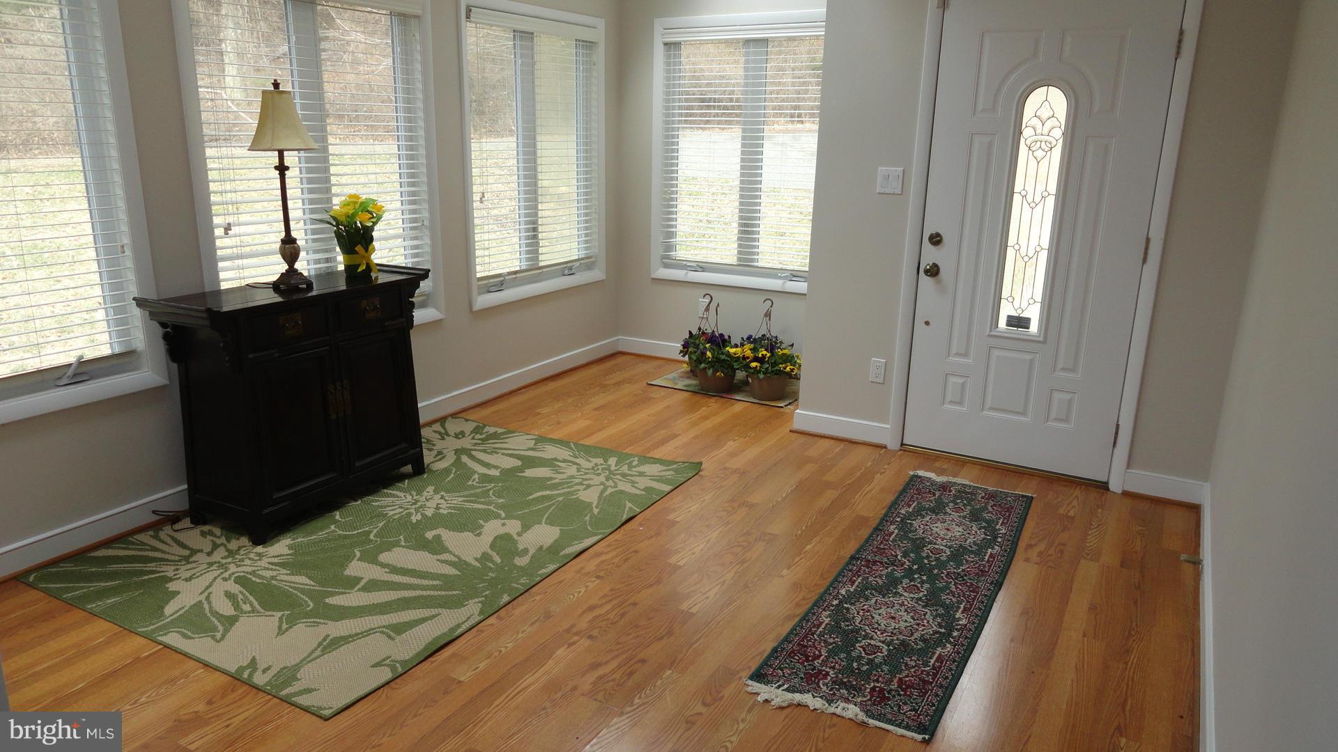 16335 Hamilton Station Road Waterford, VA 20197 - Photo 10 of 30 Interior (General)