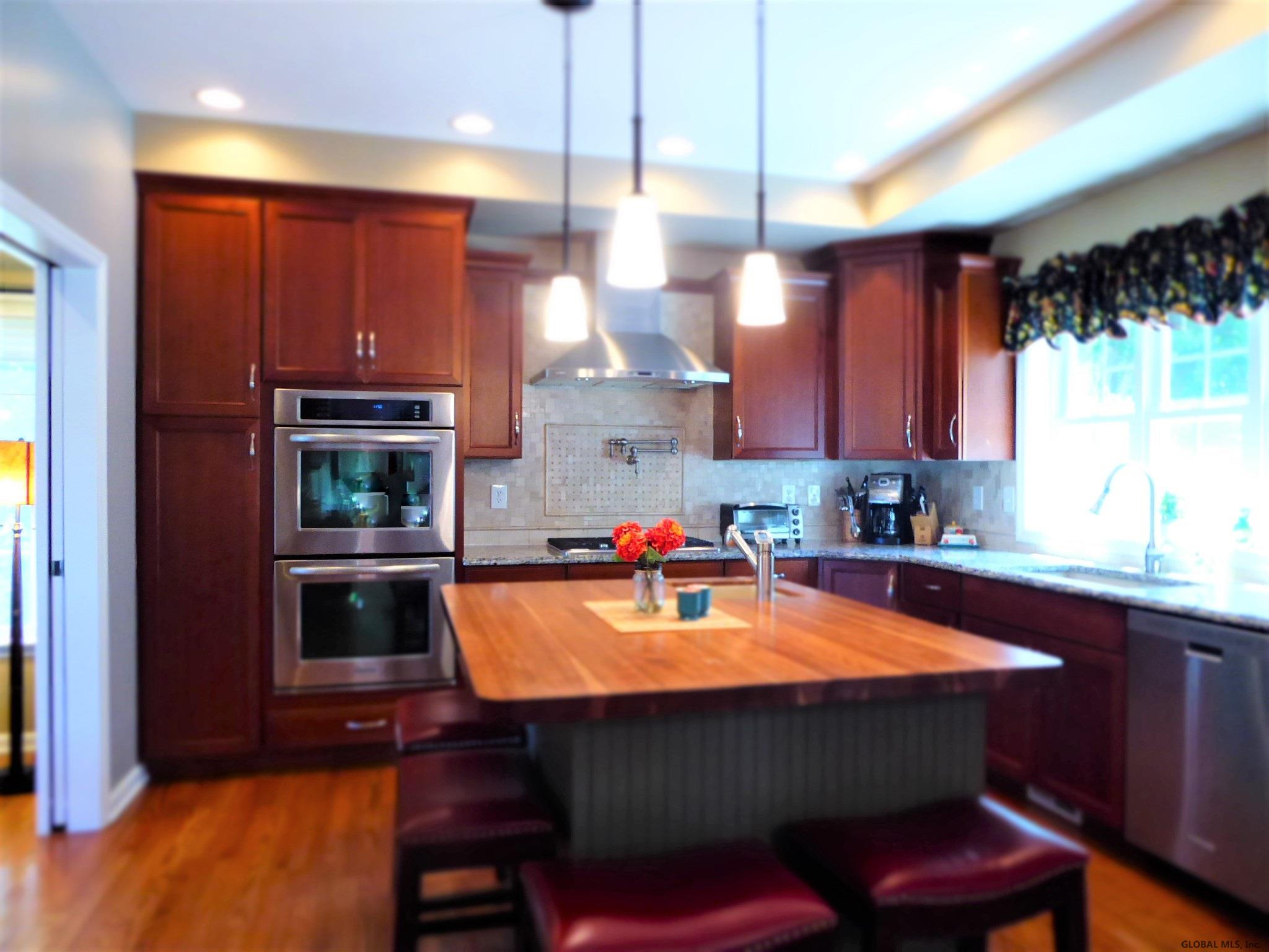 26 Windham Hill Road Bethlehem, NY 12077 - Photo 6 of 44 Photo 6