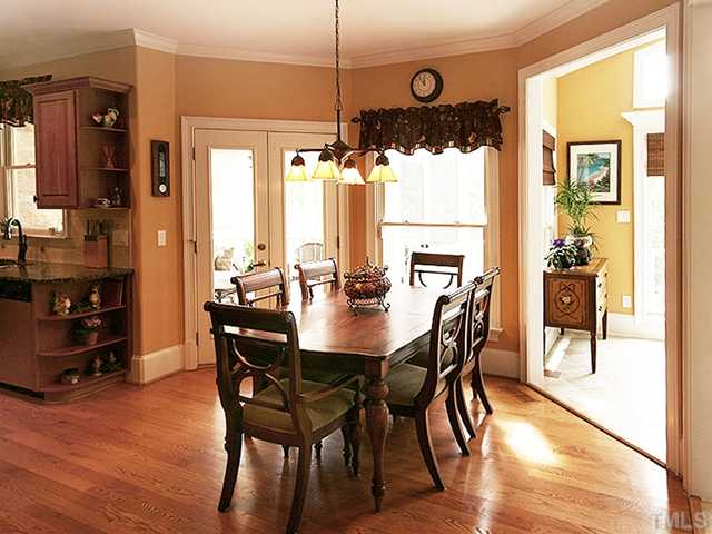 10517 Charmford Way Raleigh, NC 27615 - Photo 5 of 25
