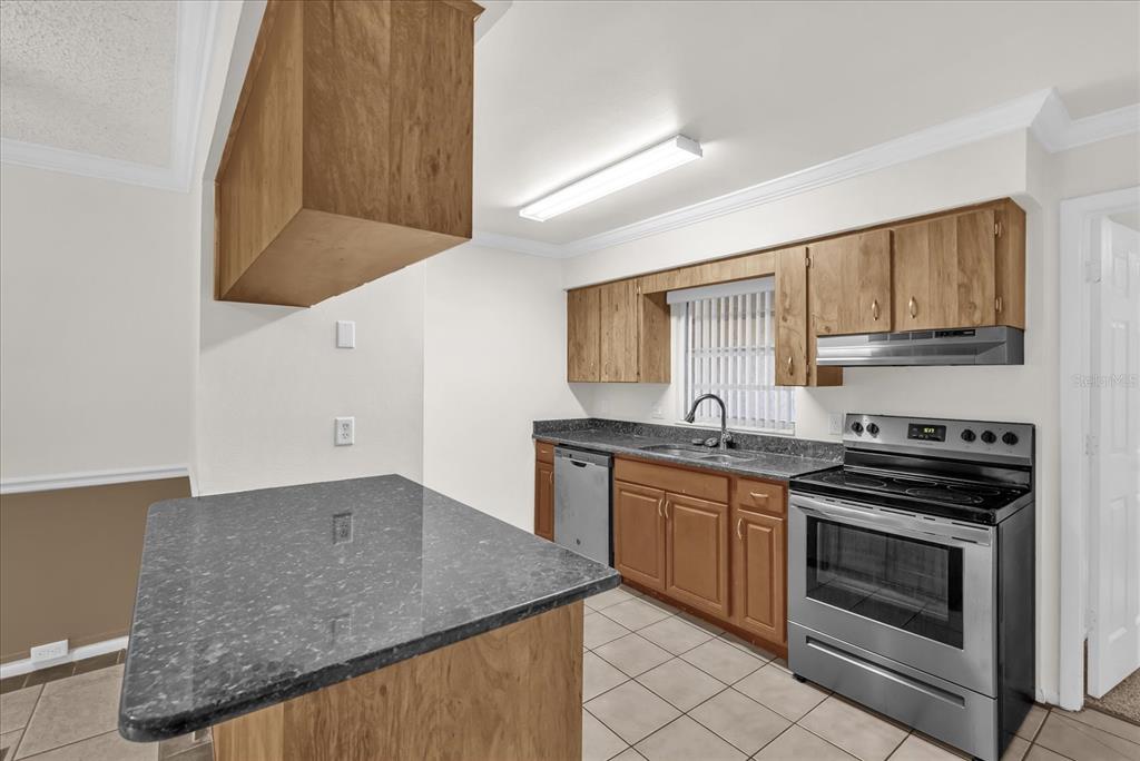 1271 Woodman Way, Unit 1 Orlando, FL 32818 - Photo 8 of 26