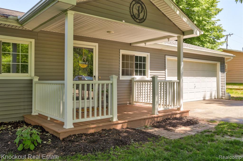 8845 Ormes Road Vassar, MI 48768 - Photo 3 of 35