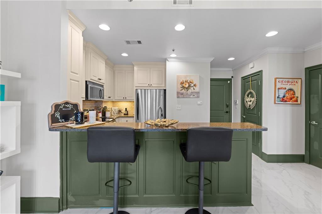 2255 Peachtree Road Northeast, Unit 521 Atlanta, GA 30309 - Photo 4 of 51