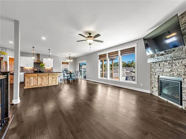 $525,000 | 8615 Northwest 74th Street, Kansas City, MO 64152