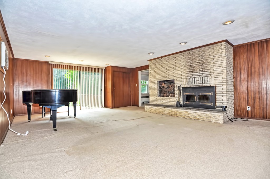 103 Pine Ridge Road Medford, MA 02155 - Photo 11 of 30