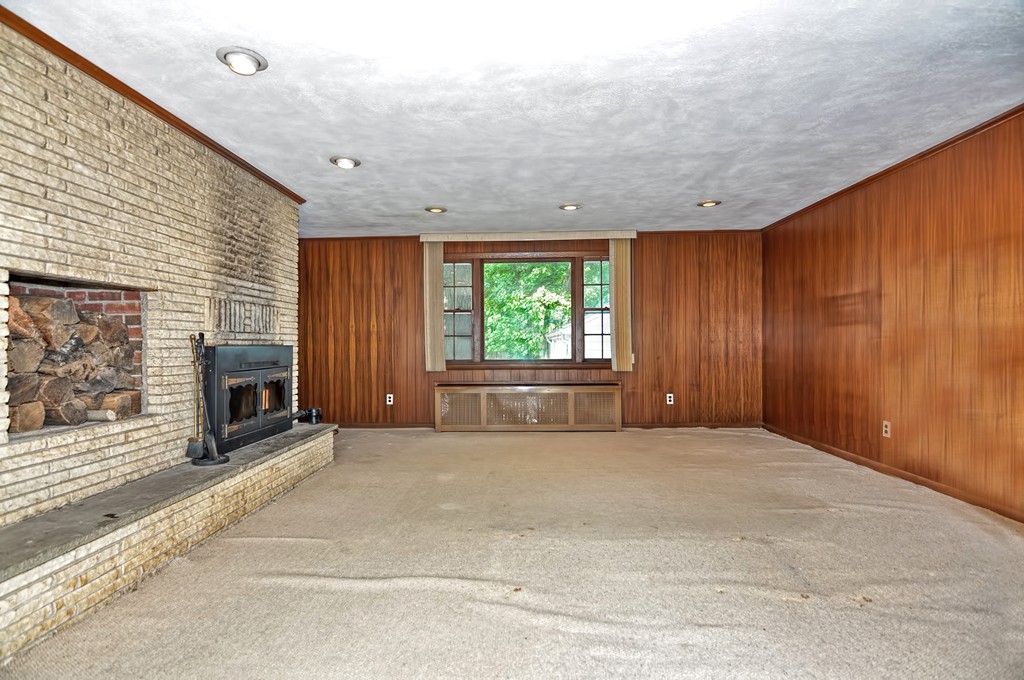 103 Pine Ridge Road Medford, MA 02155 - Photo 13 of 30