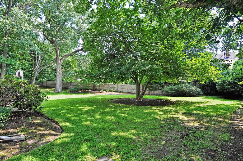 103 Pine Ridge Road Medford, MA 02155 - Photo 28 of 30