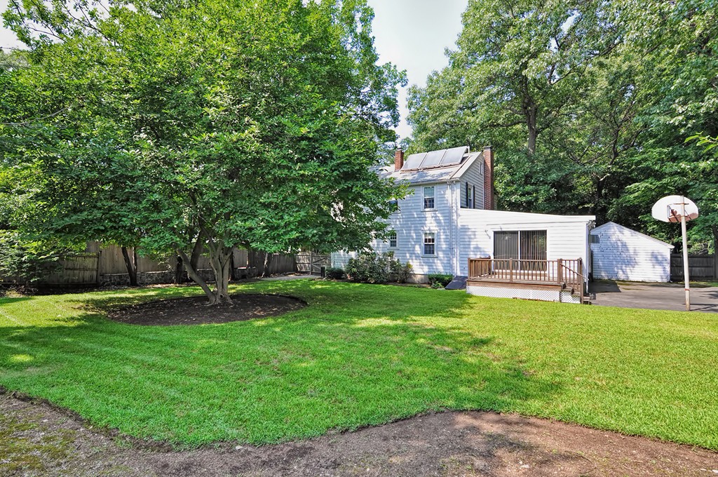 103 Pine Ridge Road Medford, MA 02155 - Photo 4 of 30