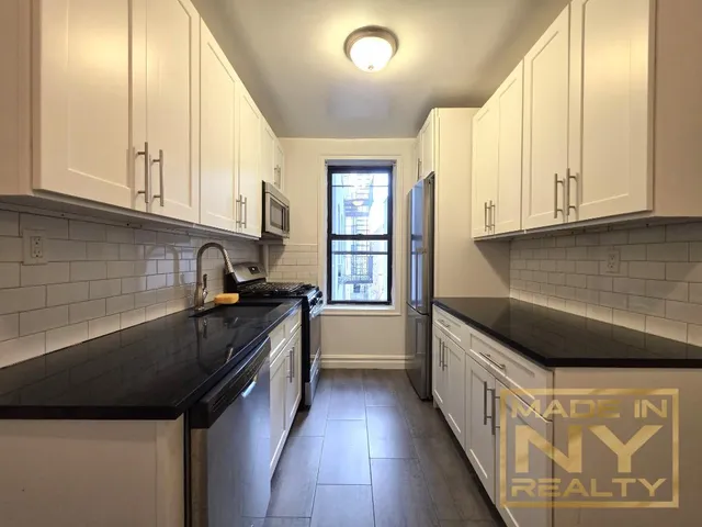 $2,800 | 32-79 44th Street, Unit 2A | Astoria