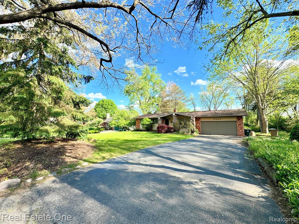 2063 Cole Road Lake Orion, MI 48362 - Photo 42 of 46 Gallery Image 42