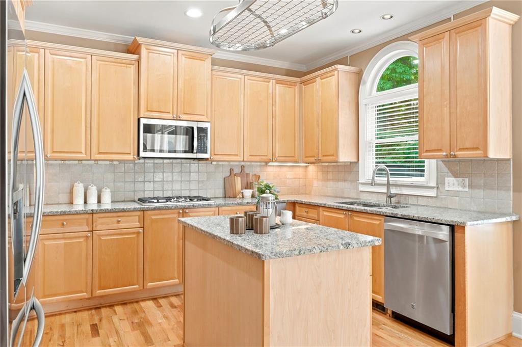 803 Rocky Ridge Court Canton, GA 30114 - Photo 10 of 84