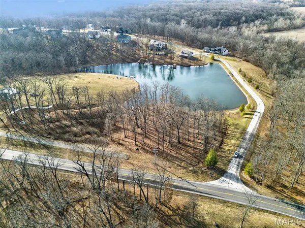 $200,000 | 35 Woodline Drive, Winfield, MO 63389